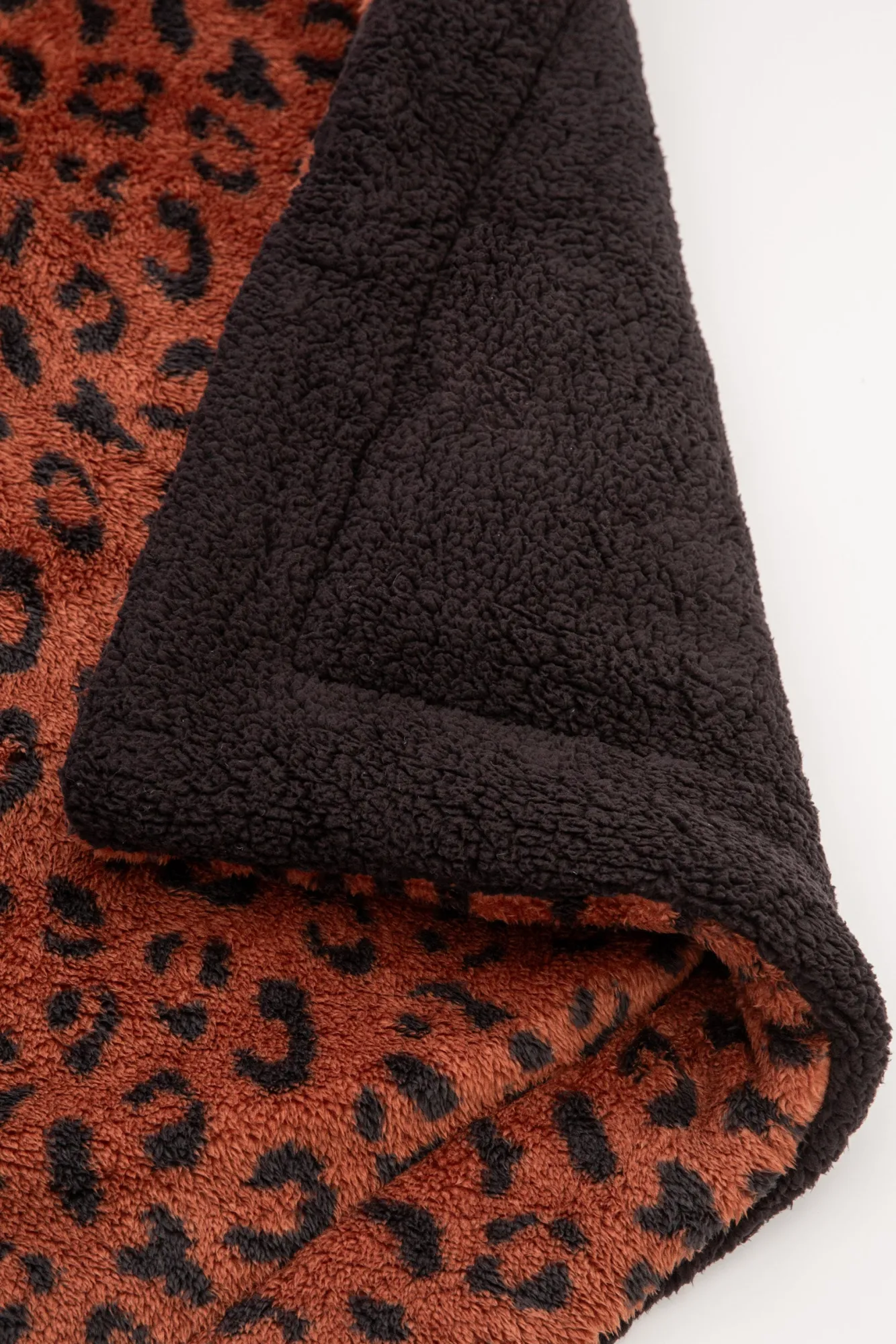 P.J. Salvage Accessories | Animal Prints>Cozy Companion Dog Blanket
