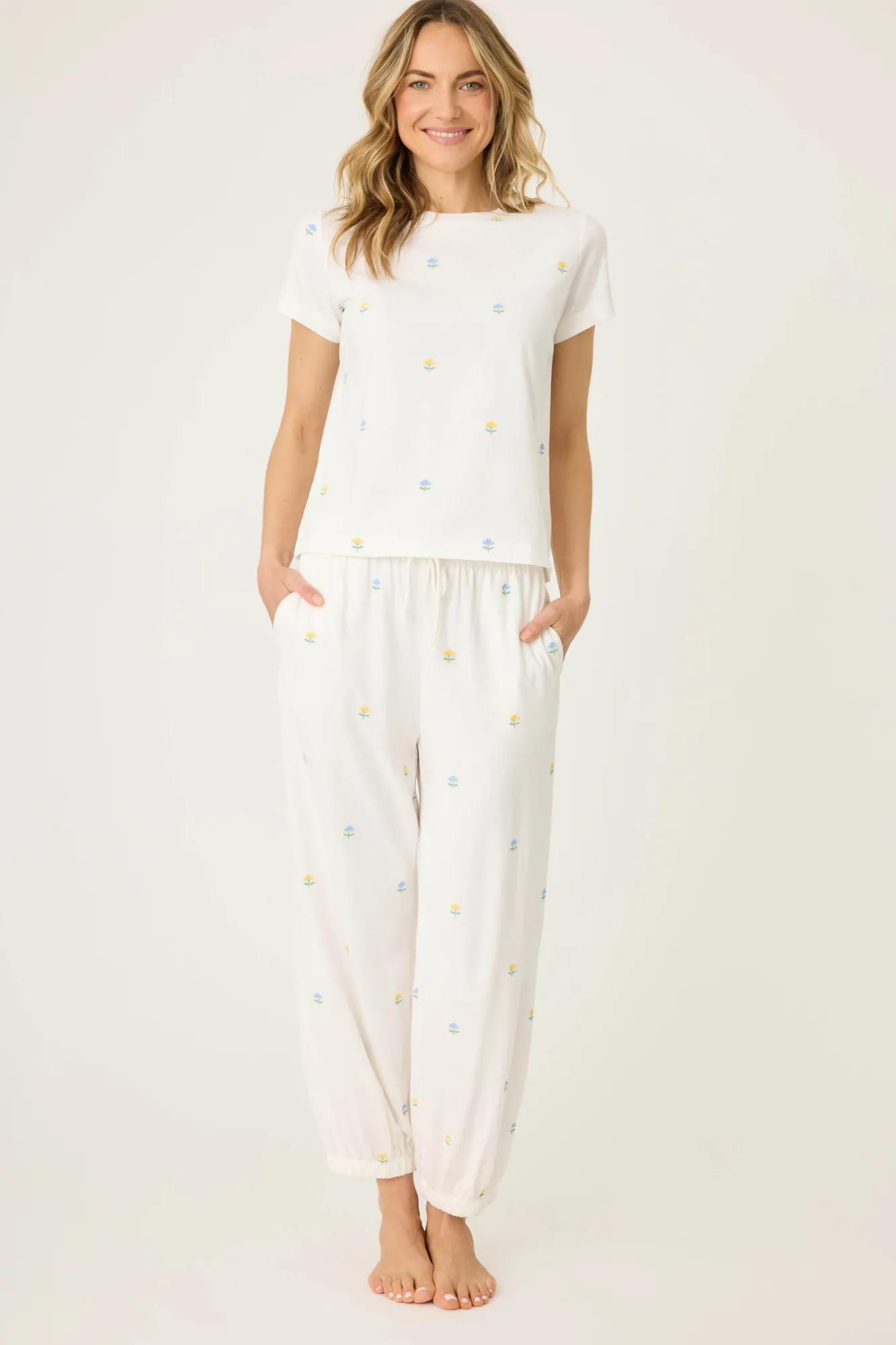 P.J. Salvage Tops | Florals & Botanicals>Dainty Daisy Embroidered Short Sleeve Top
