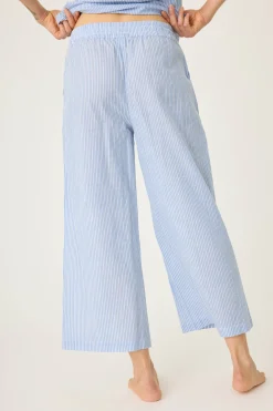 P.J. Salvage Loungewear | Loungewear>Dainty Daisy Open Leg Crop Pants